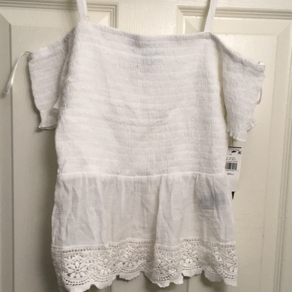 Cold shoulder blouse - Picture 2 of 2